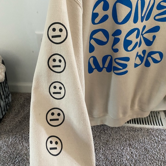 Sweatshirt - Picture 3 of 5